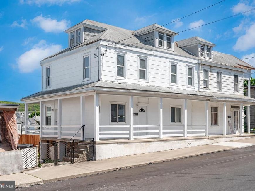 335 W 6th Street, Mount Carmel, PA 17851 Main Photo