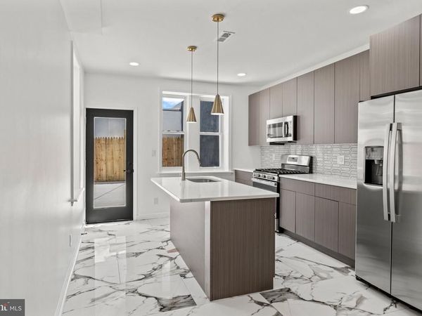 1211 S 15TH STREET, PHILADELPHIA, PA 19146