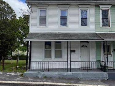 328 E OAK STREET, FRACKVILLE, PA 17931