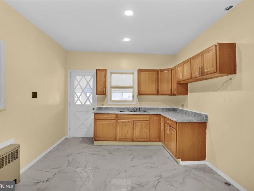 704 Laurel Boulevard , Pottsville, PA 17901 Main Photo