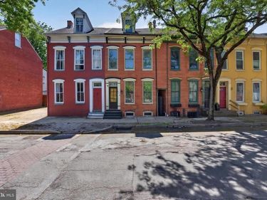 124 S NEWBERRY STREET, YORK, PA 17401