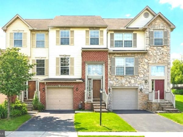 95 COLONIAL DRIVE, HANOVER, PA 17331