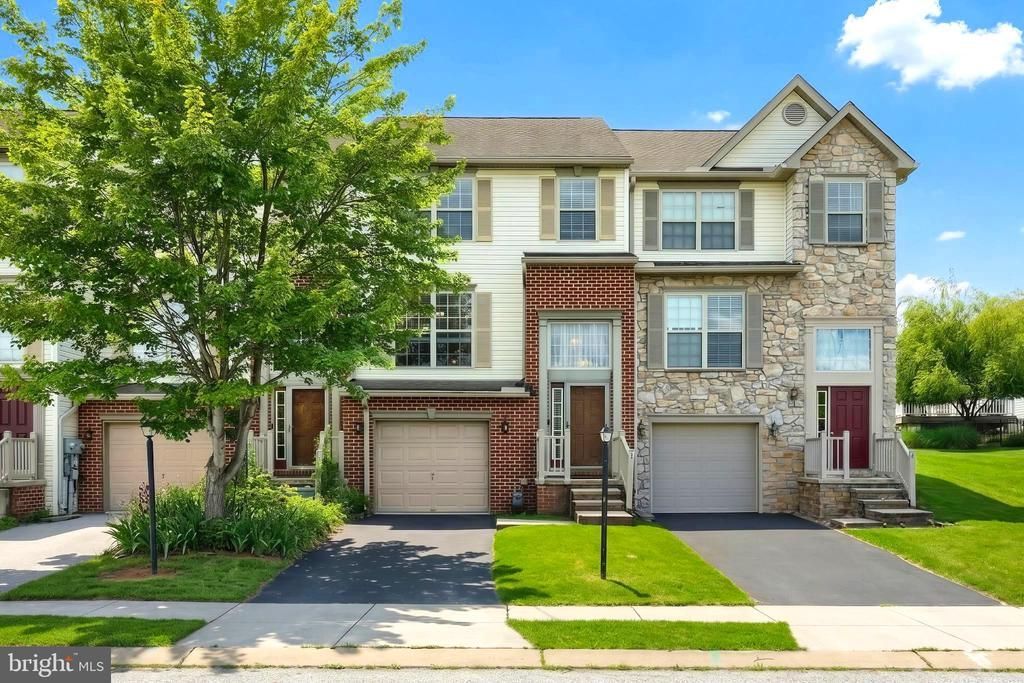 95 COLONIAL DRIVE, HANOVER, PA 17331