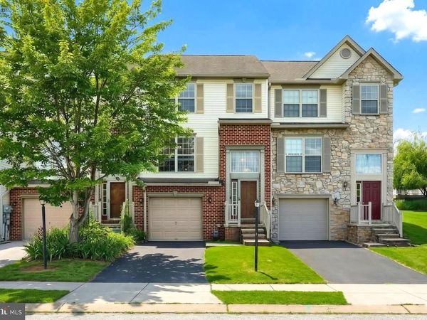 95 COLONIAL DRIVE, HANOVER, PA 17331