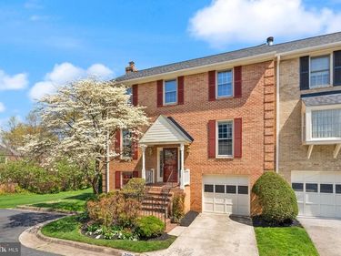 7001 DUNNINGHAM PLACE, Unit 7, MCLEAN, VA 22101