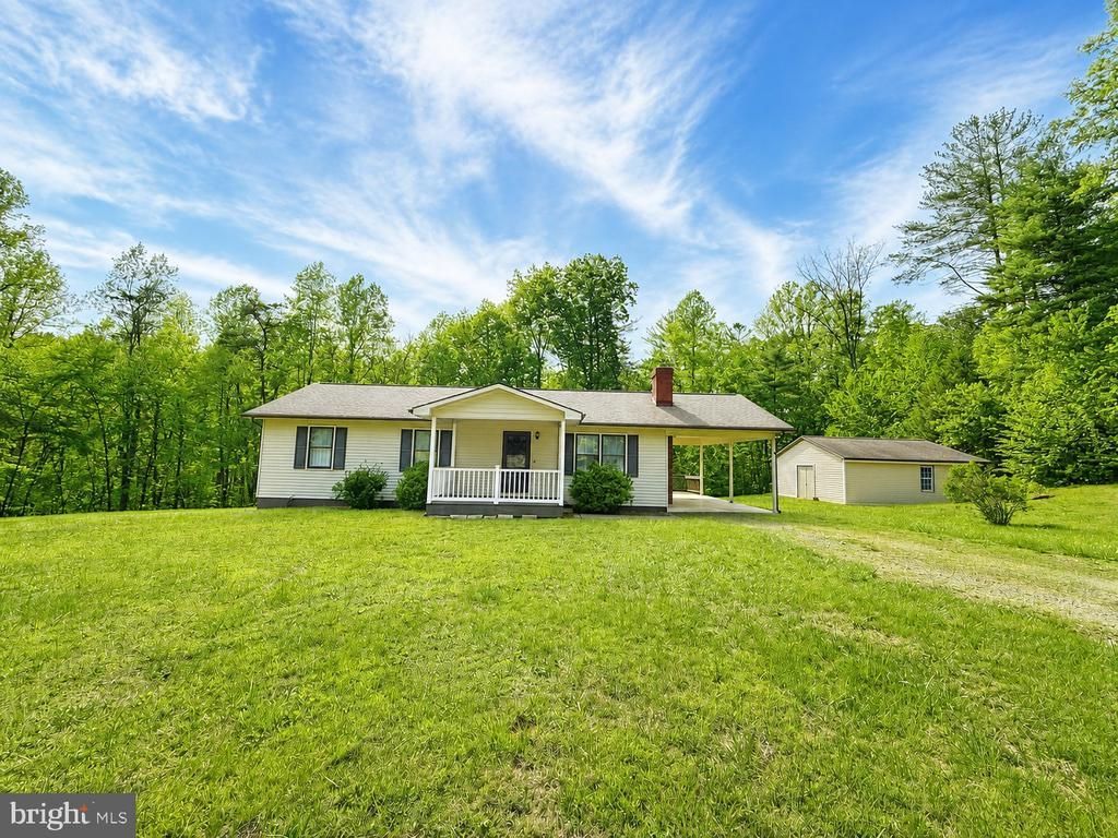 803 WEAVER HOLLOW ROAD , BANCO, VA 22711