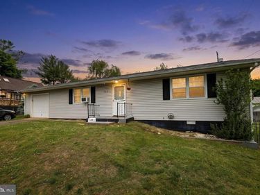 320 WILLOW STREET , LURAY, VA 22835