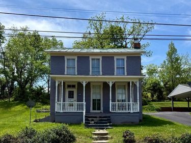 49 W DUCK STREET , FRONT ROYAL, VA 22630