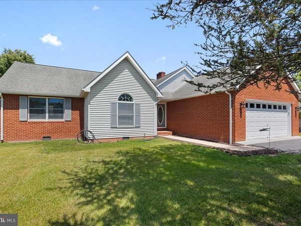115 MONTMORENCY DRIVE, BUNKER HILL, WV 25413
