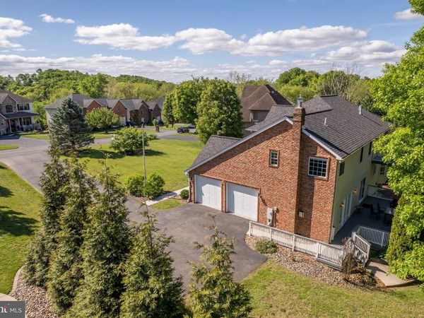 2384 CASTLEGREEN DRIVE, GREENCASTLE, PA 17225
