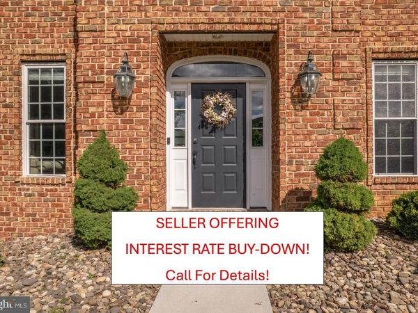 2384 CASTLEGREEN DRIVE, GREENCASTLE, PA 17225