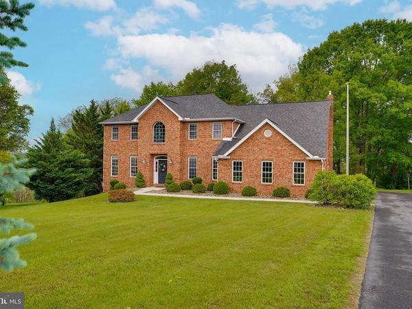 2384 CASTLEGREEN DRIVE, GREENCASTLE, PA 17225