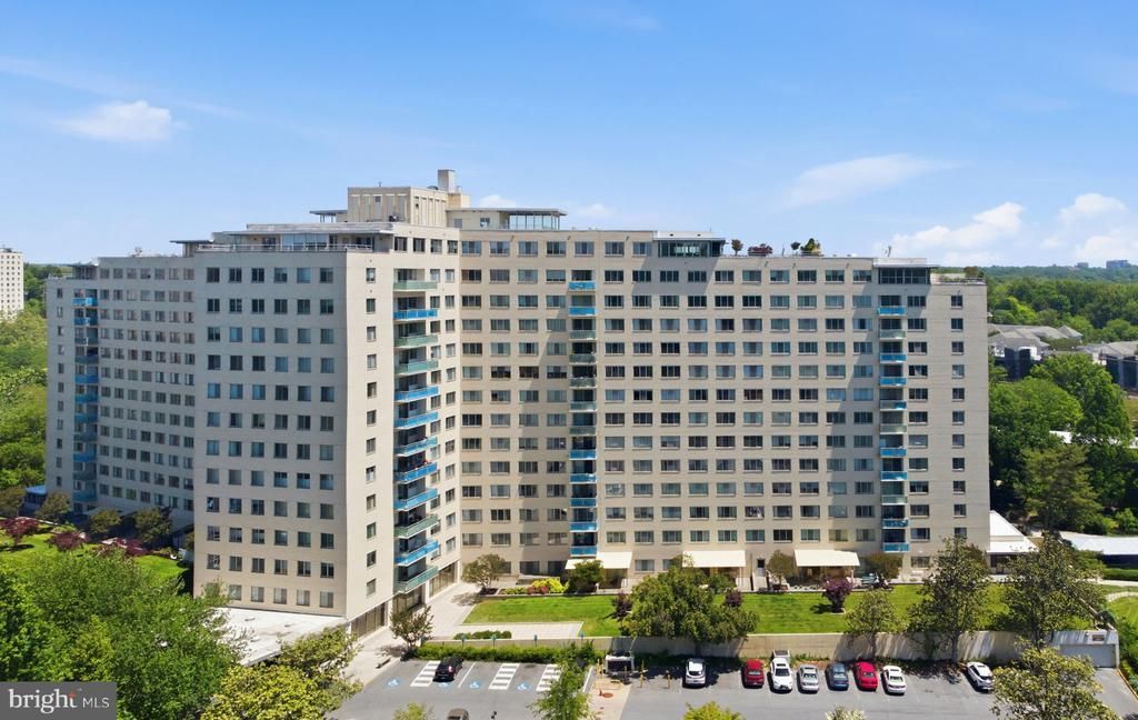 10201 GROSVENOR PLACE , ROCKVILLE, MD 20852