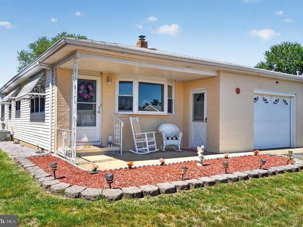 17 CORINTH PLACE, TOMS RIVER, NJ 08757