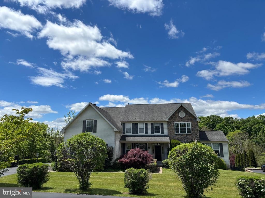 976 STUART DRIVE , POTTSTOWN, PA 19464