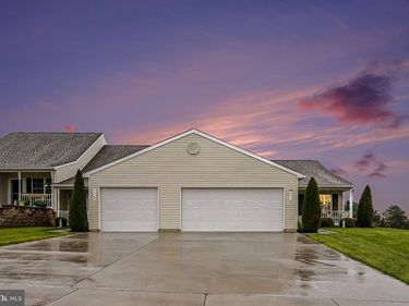 1371 CHAMI DRIVE, Unit 166, SPRING GROVE, PA 17362