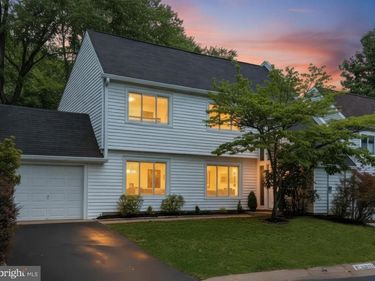 1498 ROUNDLEAF COURT, RESTON, VA 20190