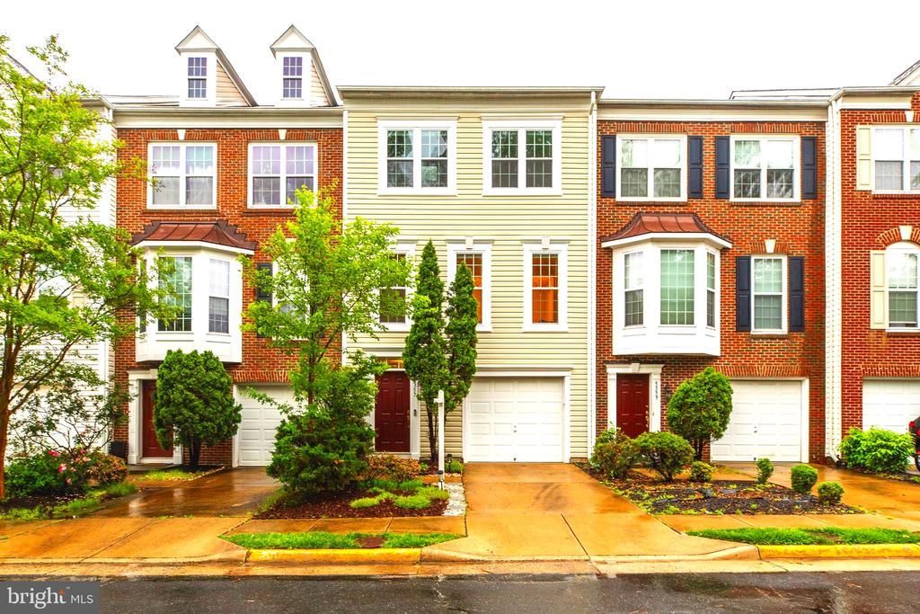 5357 Crimson Sky Court, Centreville, VA 20120 Main Photo