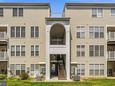 21843 BALDWIN SQUARE, Unit 301, STERLING, VA 20164