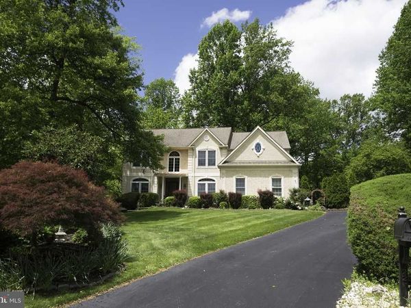 22 TAYLORS MILL LANE, WILMINGTON, DE 19808