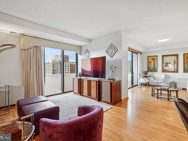4141 N HENDERSON ROAD, Unit 611, ARLINGTON, VA 22203