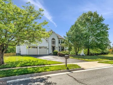 611 CURTIN PLACE SE , LEESBURG, VA 20175