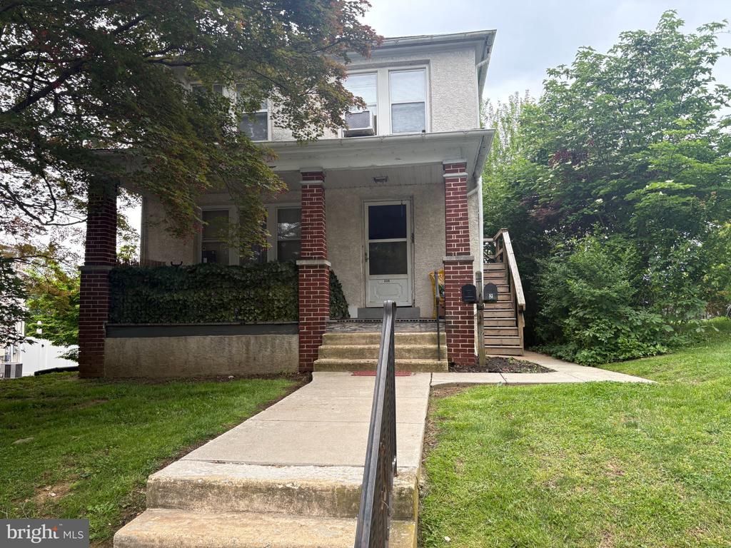 335 E 11th Avenue, Conshohocken, PA 19428 Main Photo