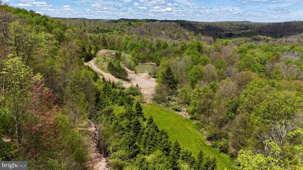 2800 CENTER HILL ROAD, BROOKVILLE, PA 15825