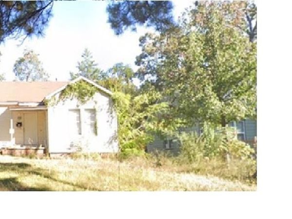 140 E College, Shreveport, LA 71104