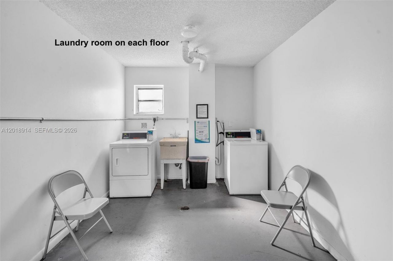 1720 Jefferson St , Unit 306, Hollywood, FL 33020 Photo