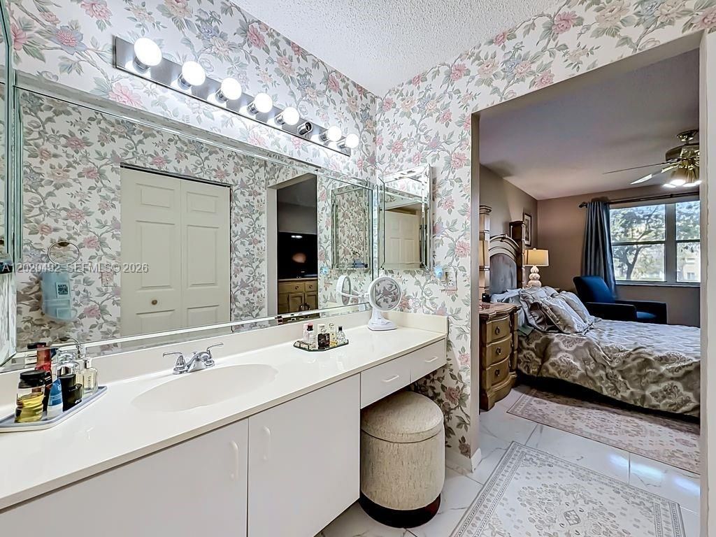 10208 NW 24th Pl , Unit 203, Sunrise, FL 33322 Photo