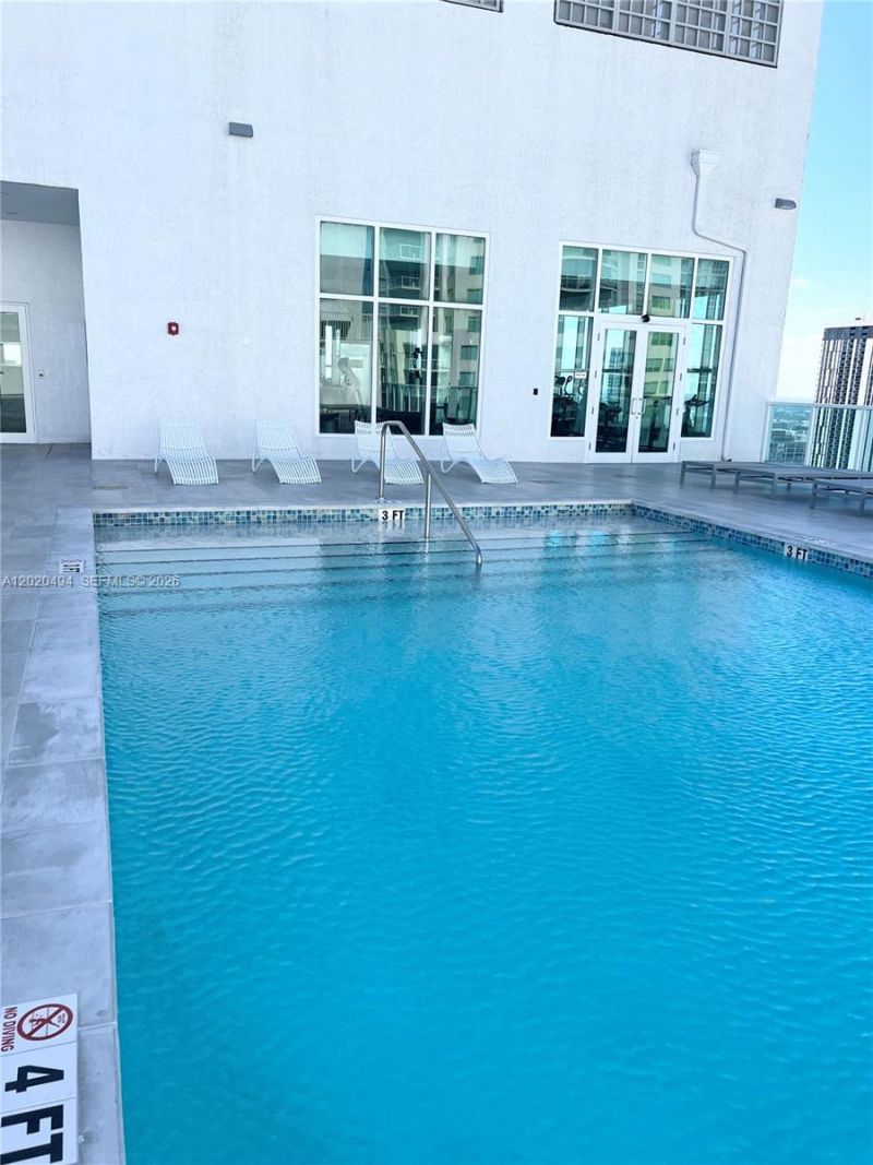 133 NE 2 Av , Unit 710, Miami, FL 33132 Photo