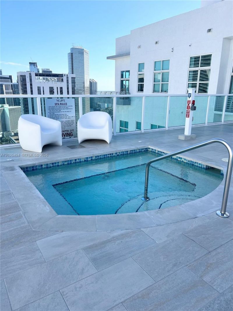 133 NE 2 Av , Unit 710, Miami, FL 33132 Photo