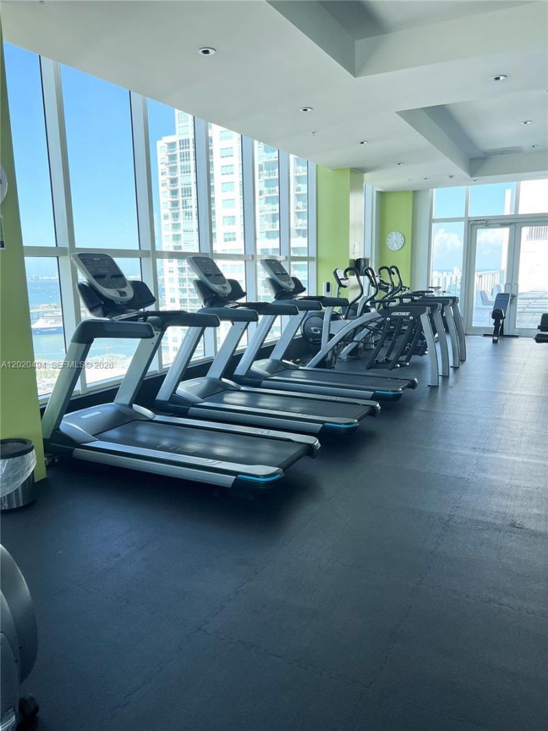 133 NE 2 Av , Unit 710, Miami, FL 33132 Photo