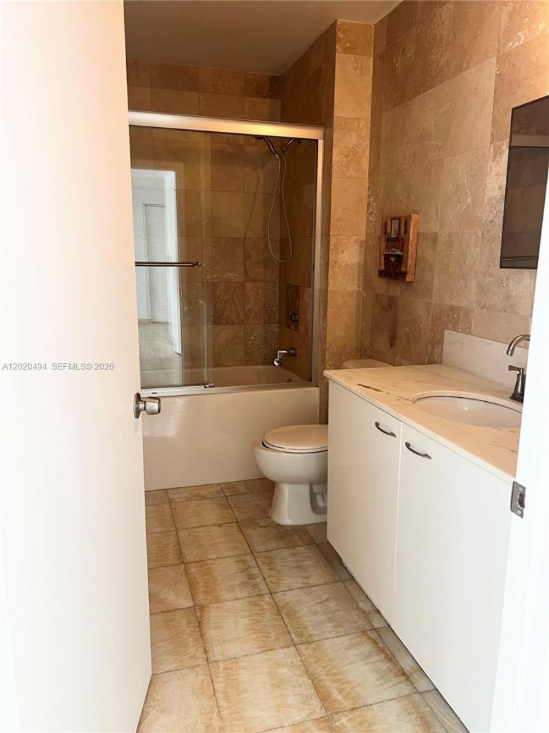 133 NE 2 Av , Unit 710, Miami, FL 33132 Photo