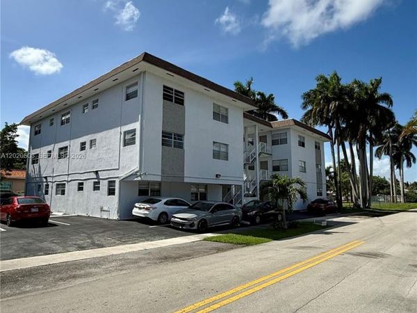 1607 Arthur St , Unit 303, Hollywood, FL 33020