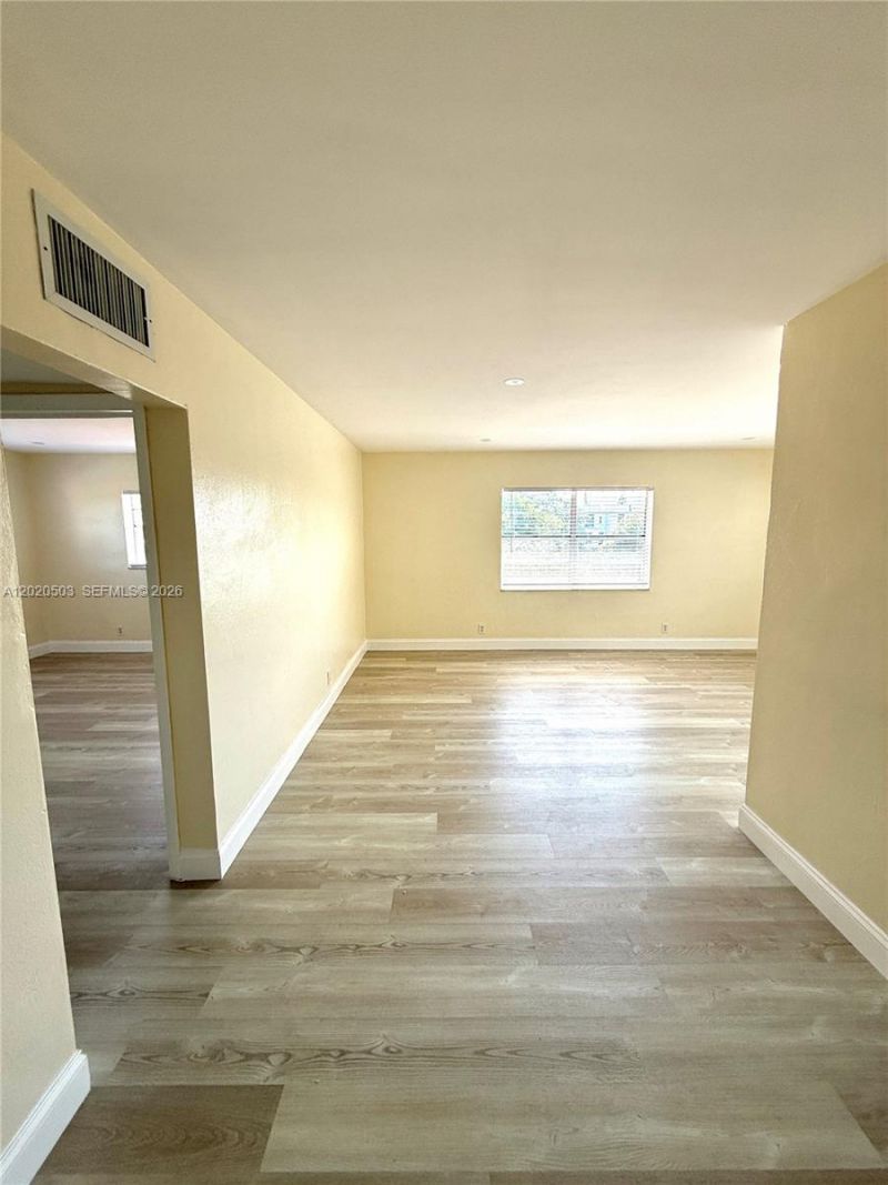 1607 Arthur St, Unit 303, Hollywood, FL 33020 Photo