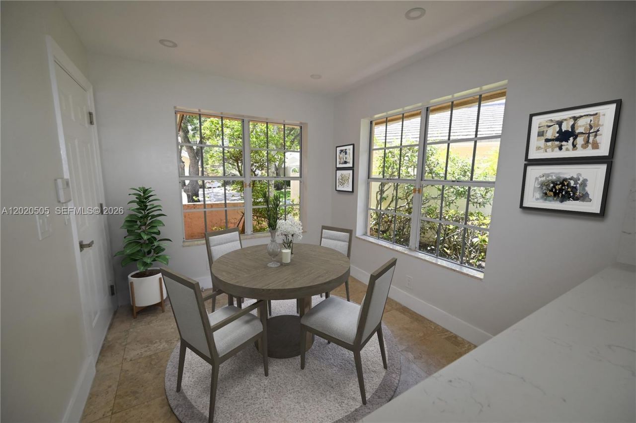 2125 Harbor Way , Weston, FL 33326 Photo