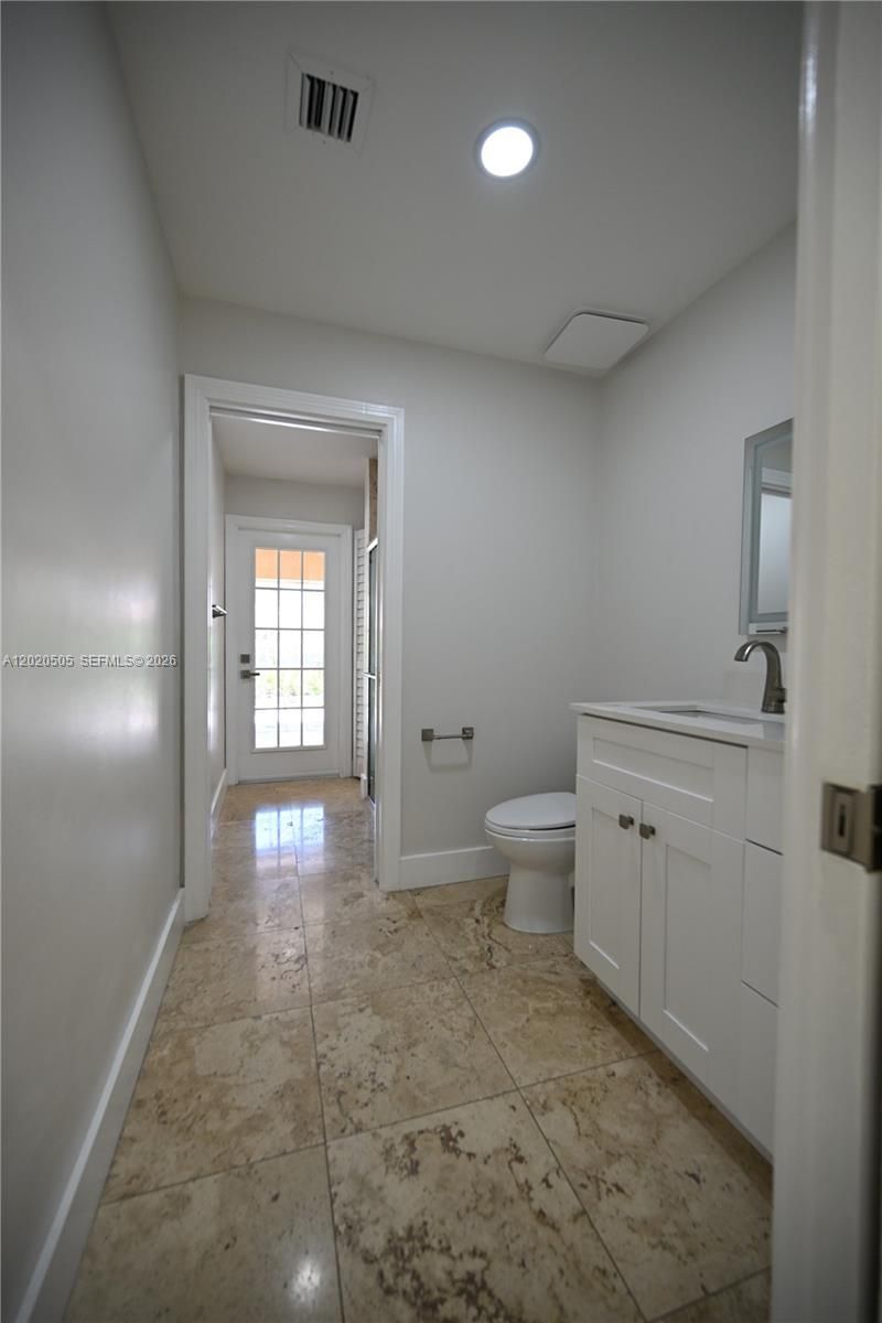 2125 Harbor Way , Weston, FL 33326 Photo