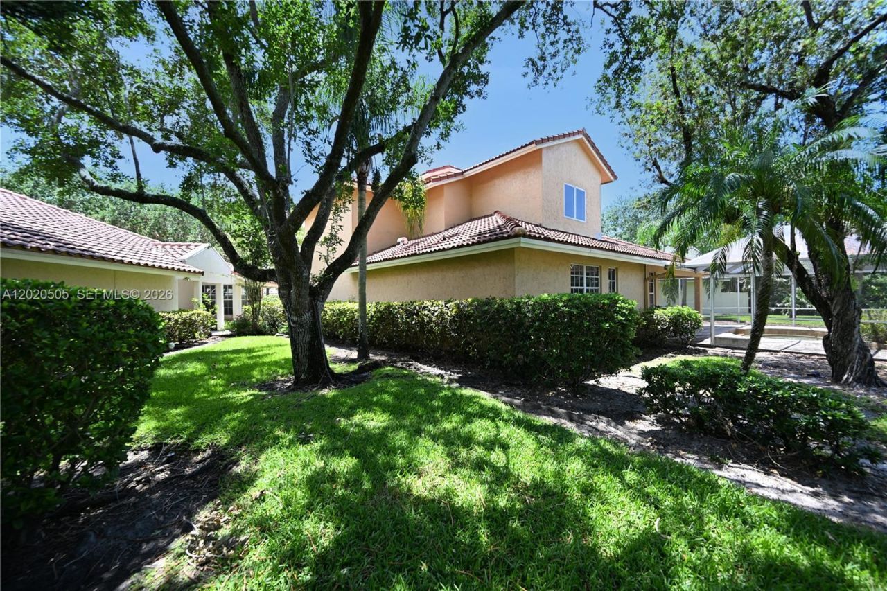 2125 Harbor Way , Weston, FL 33326 Photo