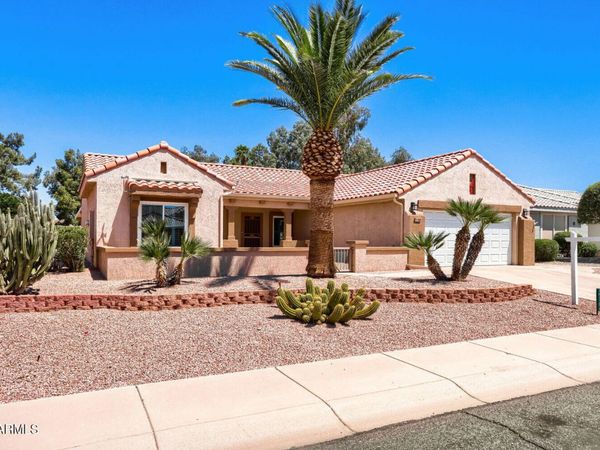 15186 W LAS BRIZAS Lane, Sun City West, AZ 85375