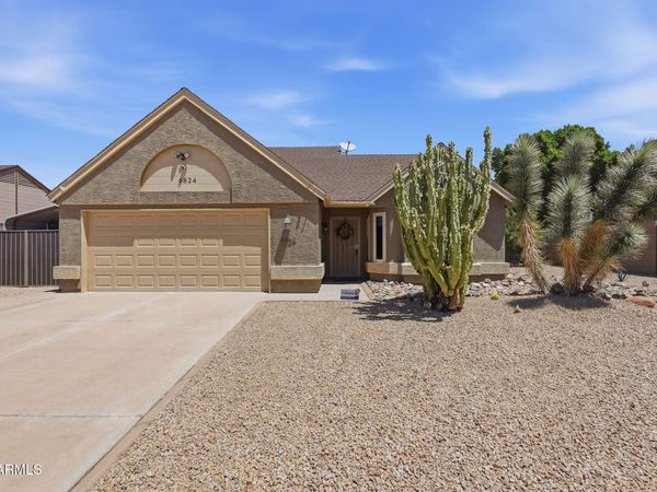 6824 W Cinnabar Avenue, Peoria, AZ 85345