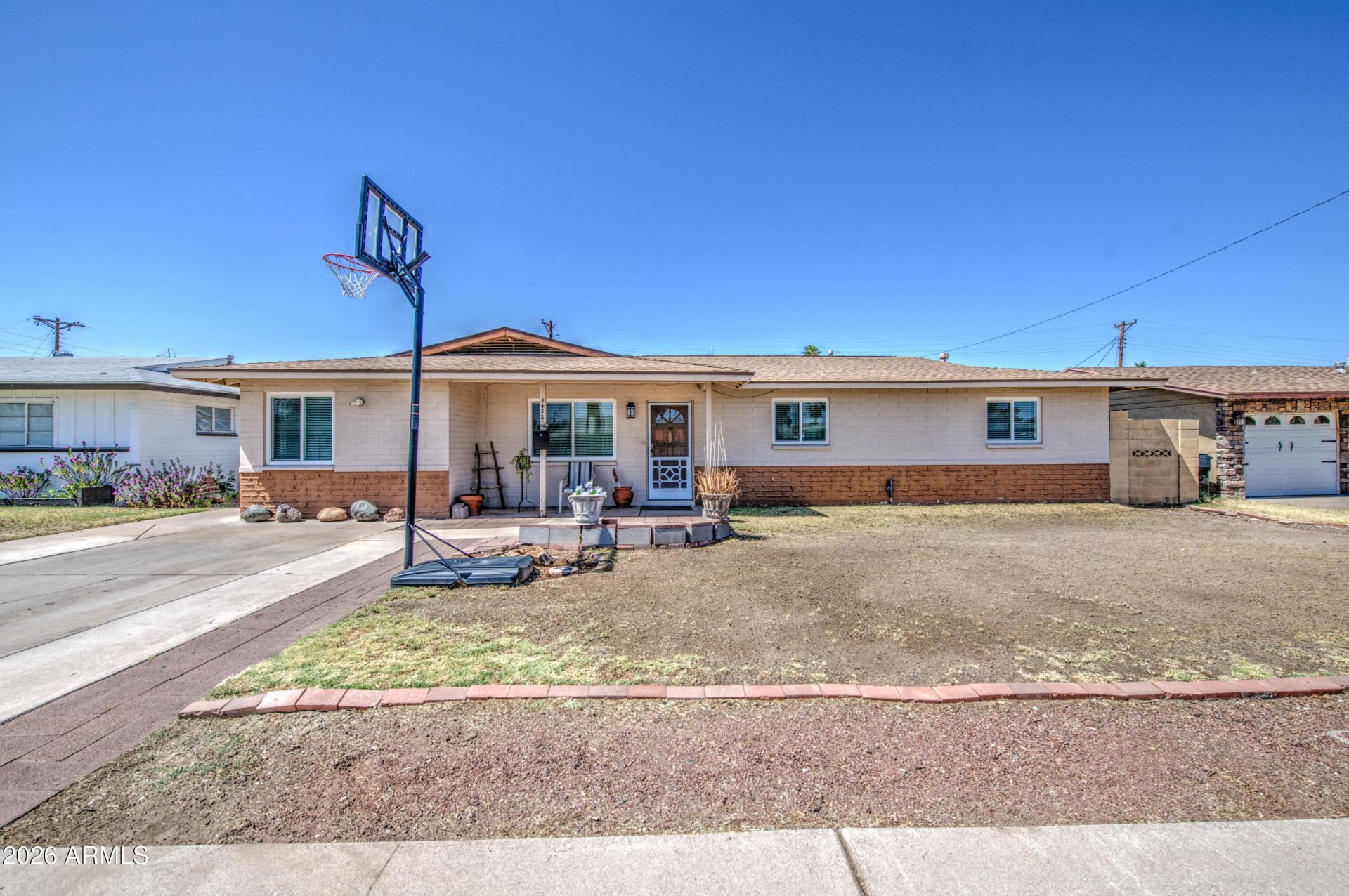 3432 W Palmaire Avenue, Phoenix, AZ 85051 Main Photo