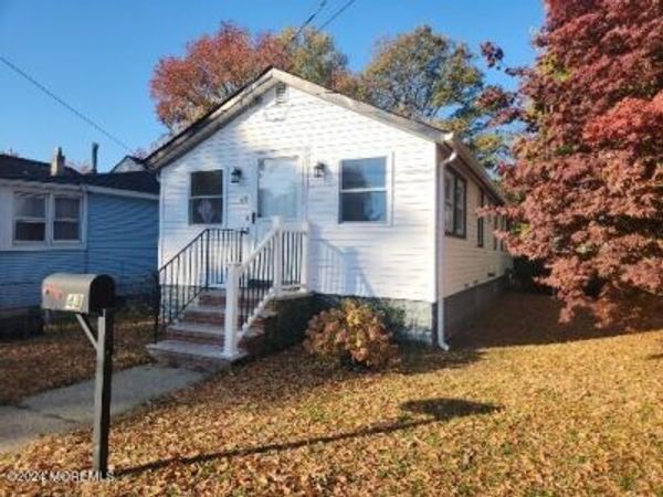 43 Shoreland Terrace, North Middletown, NJ 07748