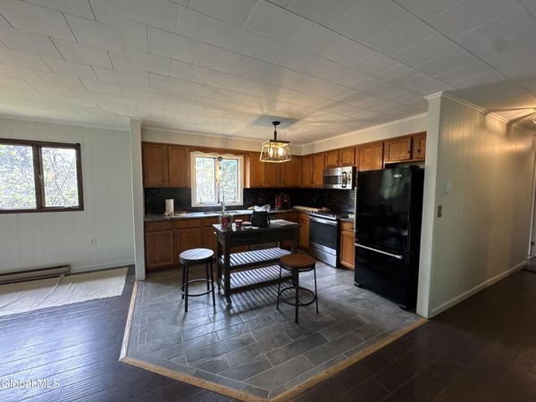 5 Hemlock Circle, Ticonderoga, NY 12883