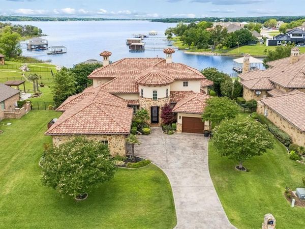 6212 Lakeside Drive, Fort Worth, TX 76179