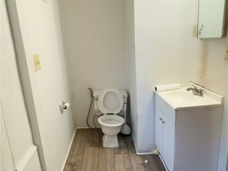 543 E Buchtel Avenue , Akron, OH 44304 Photo 7