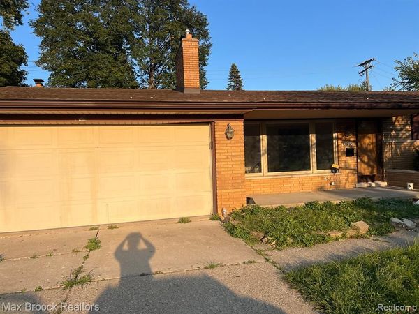 32850 WINNIE Avenue , Warren, MI 48093