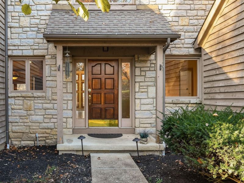 3313 Glen Oaks Court , Lewis Center, OH 43035 Photo 3