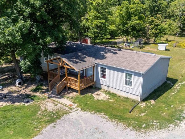 18057 Dwina Road, Thompsonville, IL 62890